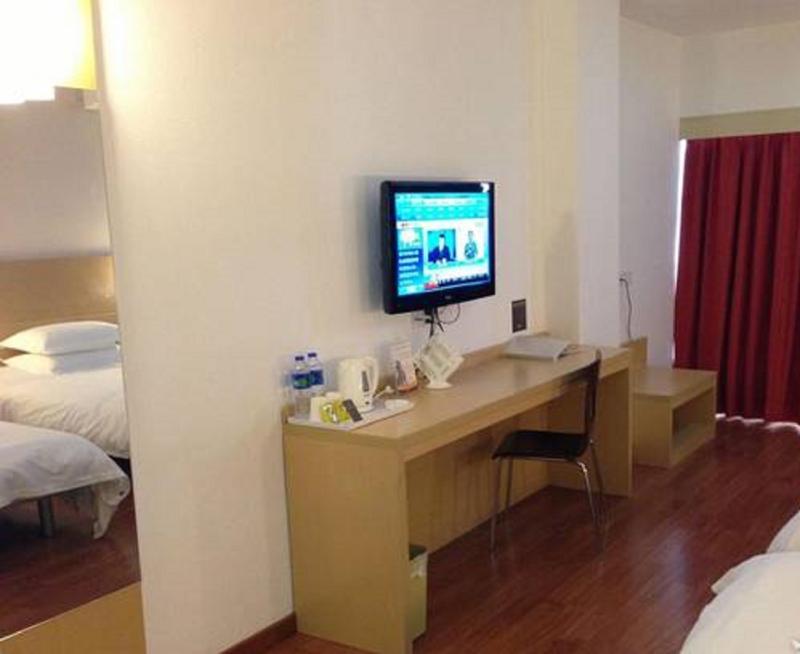 Ibis Nantong Qingnian Hotel Екстериор снимка