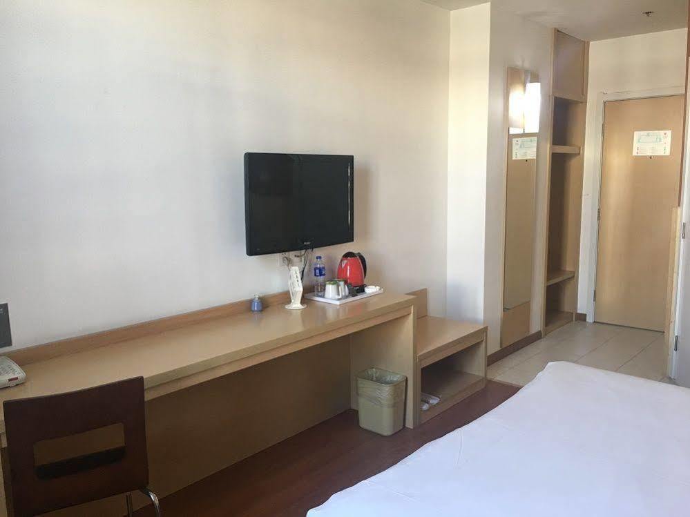 Ibis Nantong Qingnian Hotel Екстериор снимка