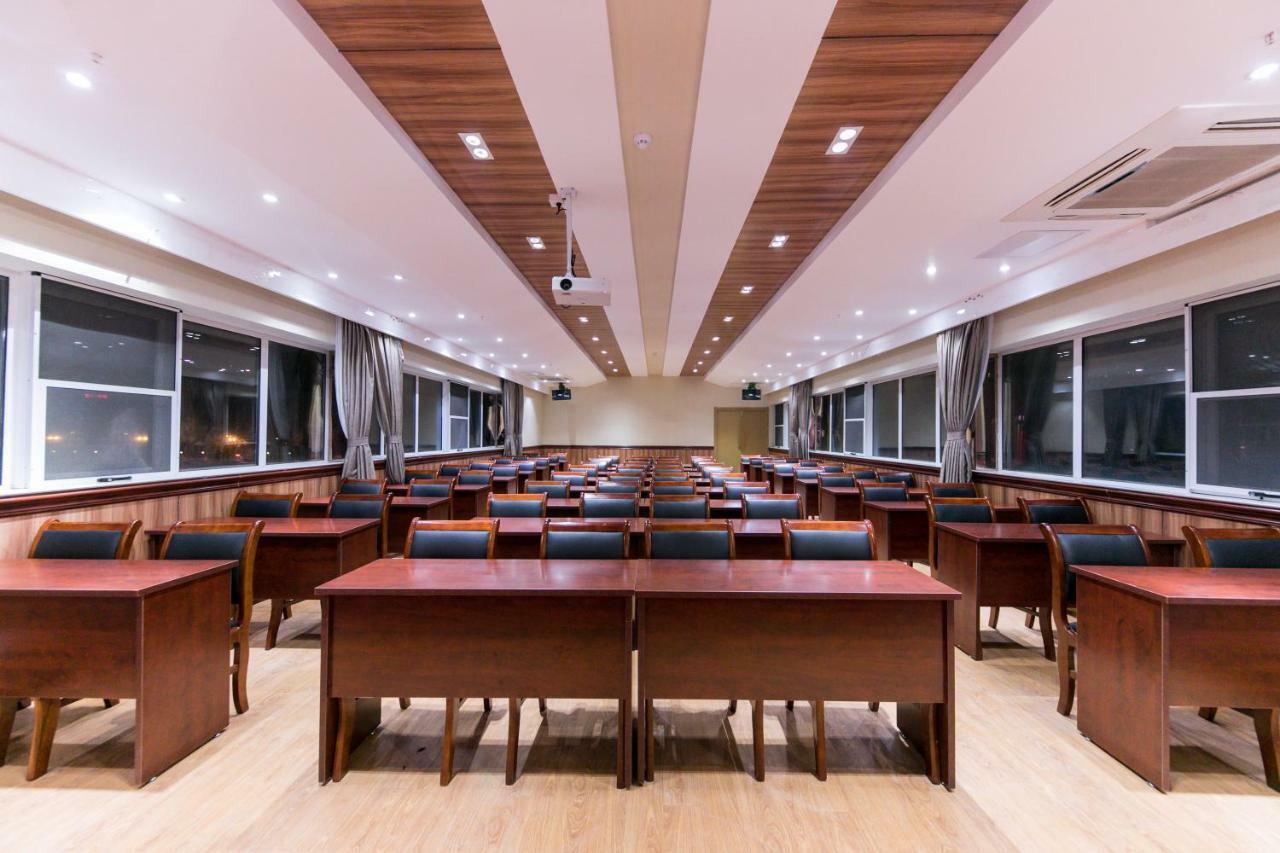 Ibis Nantong Qingnian Hotel Екстериор снимка